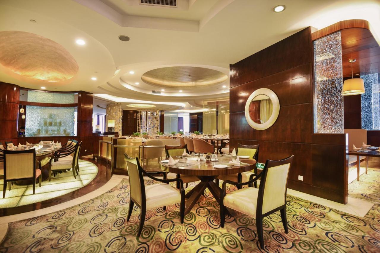 Guangxi Wharton International Hotel Нанинг Екстериор снимка